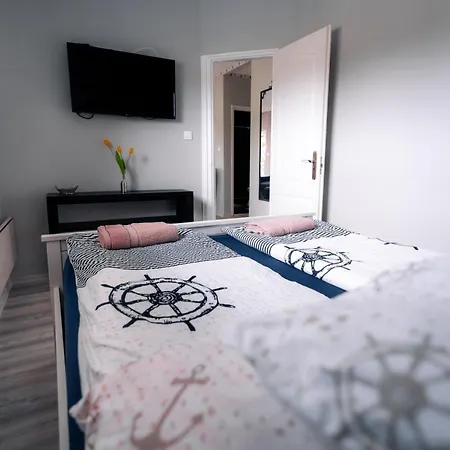 Tiszatohaus Apartment