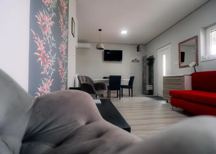 Tiszatóhaus Apartamento *